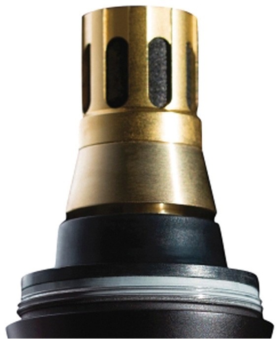 AKG C636