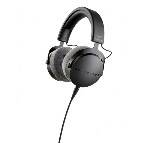 beyerdynamic DT 700 PRO X