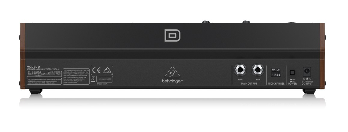 behringer MODEL D