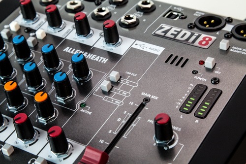ALLEN&HEATH ZEDi-8