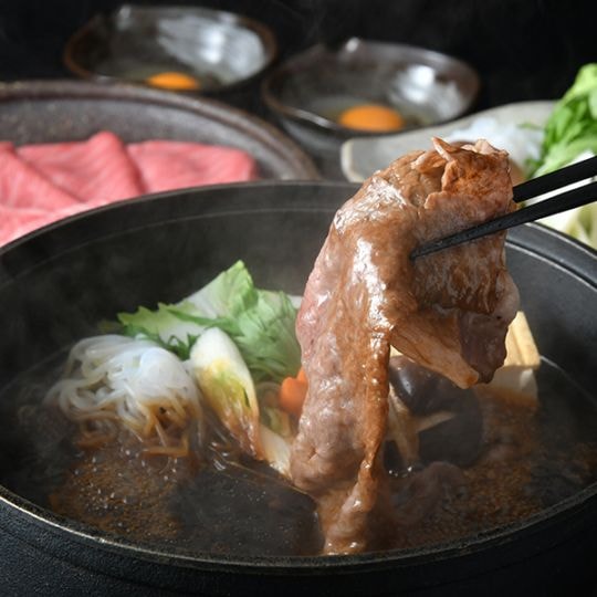 《三重》日本三大和牛 松阪牛すき焼き肉 肩・モモ－500g
