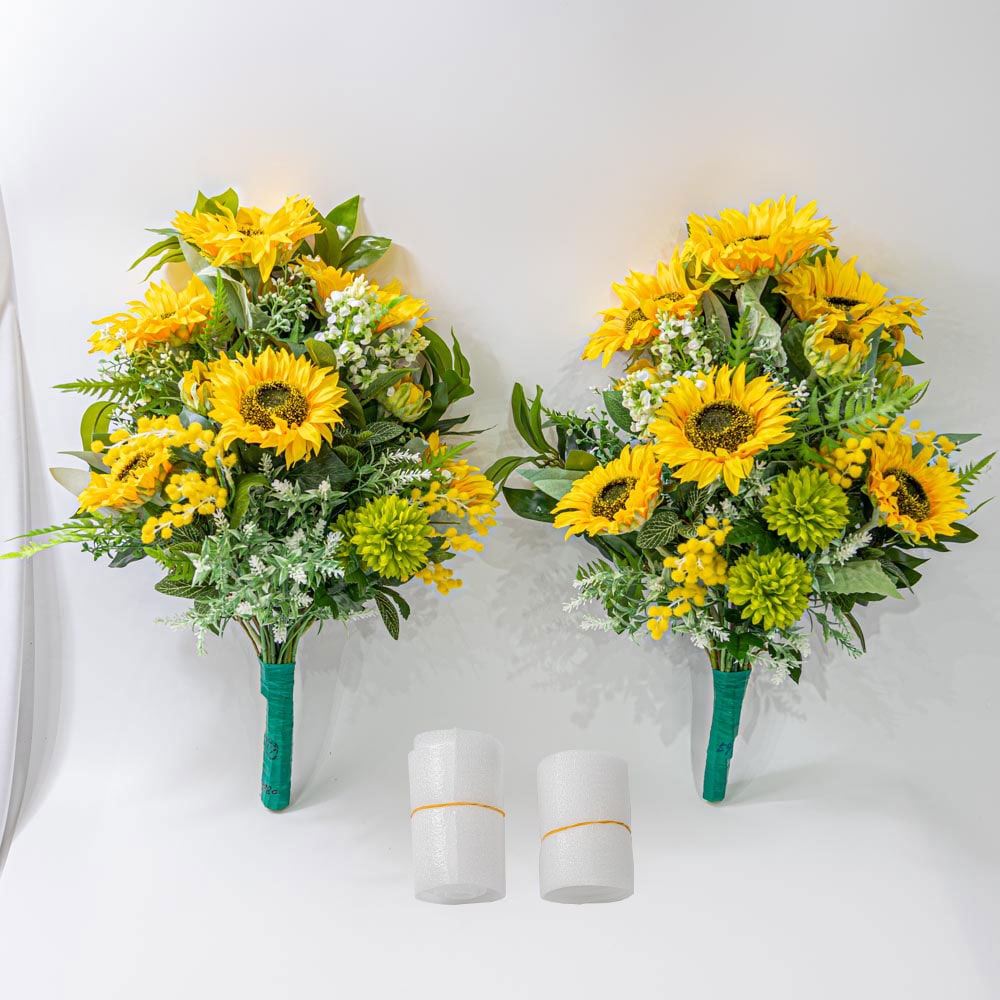 ひまわり マム しきみ(樒)付き造花 2束】固定具付き 造花 仏花 お墓用
