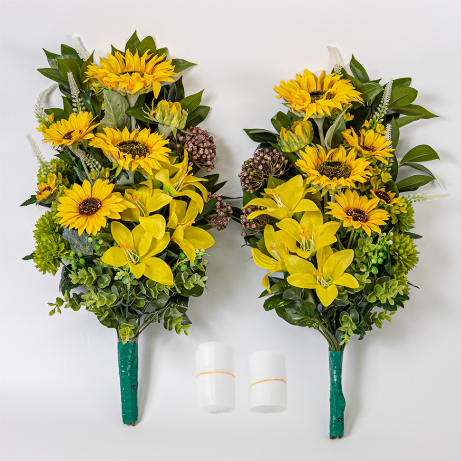 ハス ピンクッション マム しきみ(樒)付き 造花 2束 固定具付き 造花 仏花 お墓用 お墓参り お盆 お彼岸 お供え 花 花束 アレンジメント ハンドメイド P1-062