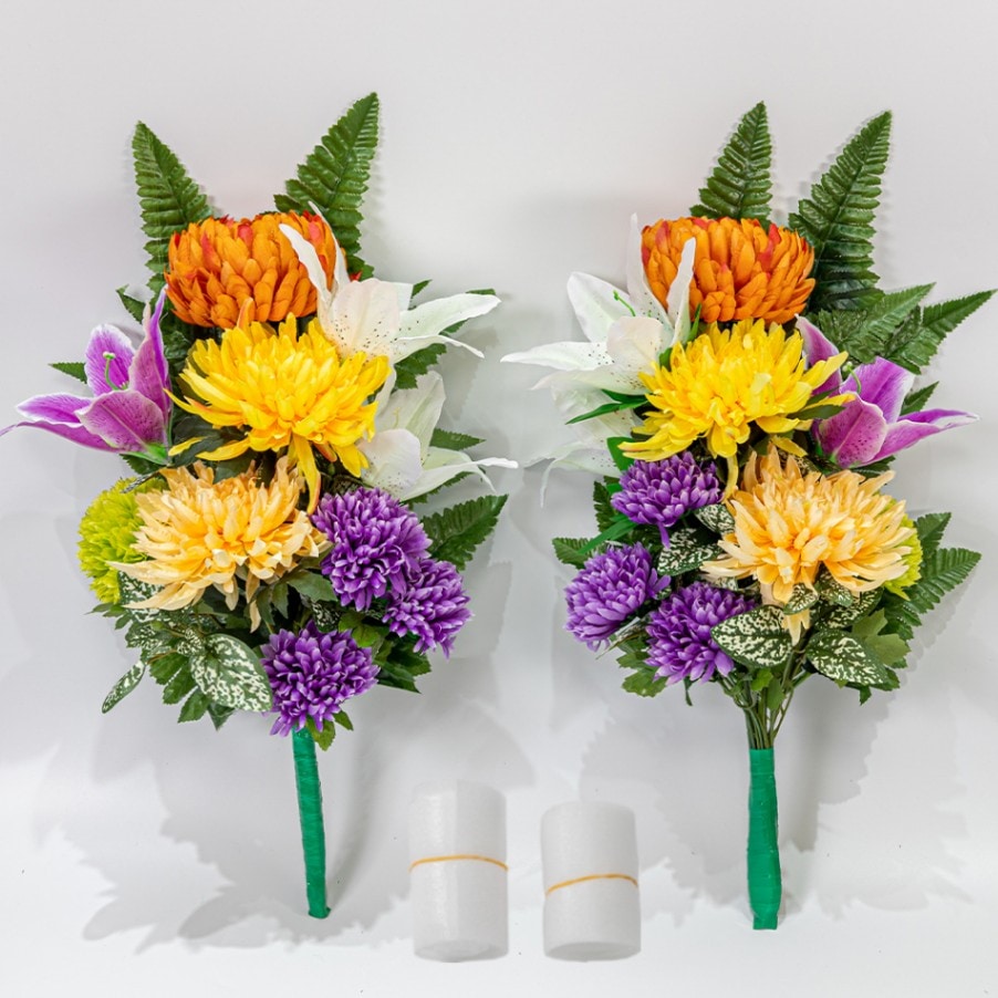 ユリと菊のお供え仏花、お盆花アレンジメント ユリと菊のお供え仏花、お盆花アレンジメント Amazon｜お墓用 菊