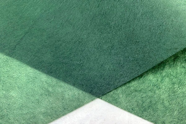 ふでモスグリーン色の正絹総絞り手縫いの被布 手捺染手ぬぐい「noppo」#1 草むら – 877 - Mt. Tsukuba shop -