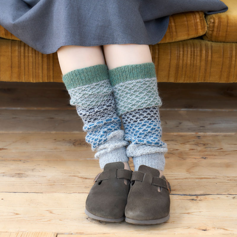 アルパカ100％ レッグウォーマー 引き上げ柄（グリーンMIXカラー