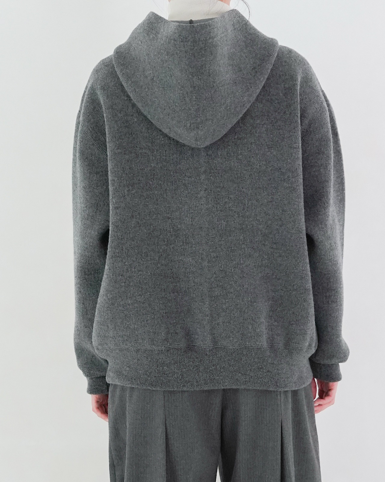 BB HOODIE
