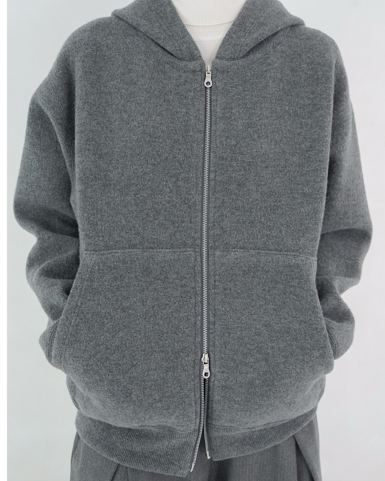 BB HOODIE