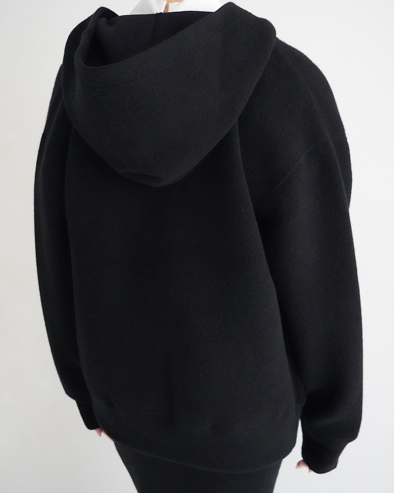 BB HOODIE