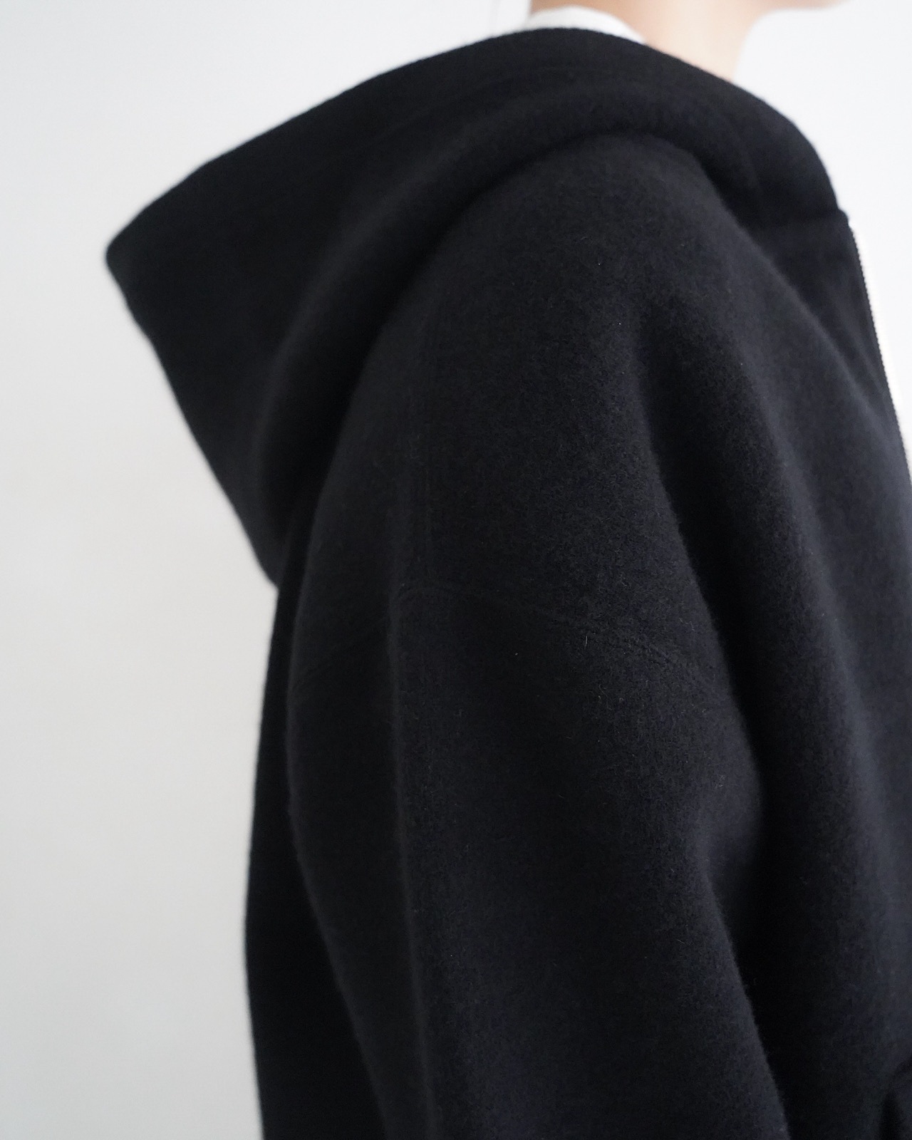 BB HOODIE