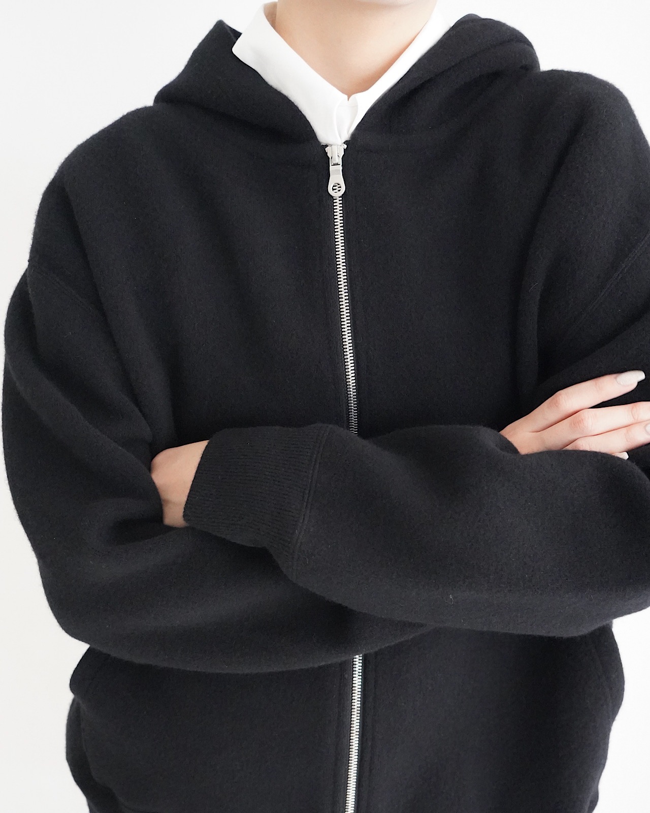BB HOODIE