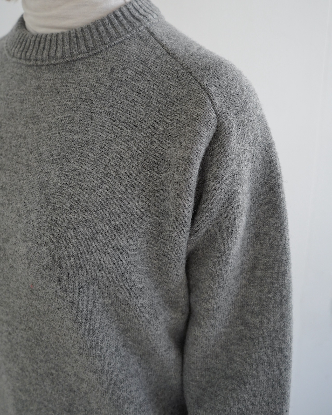 BACK PATCH PULLOVER