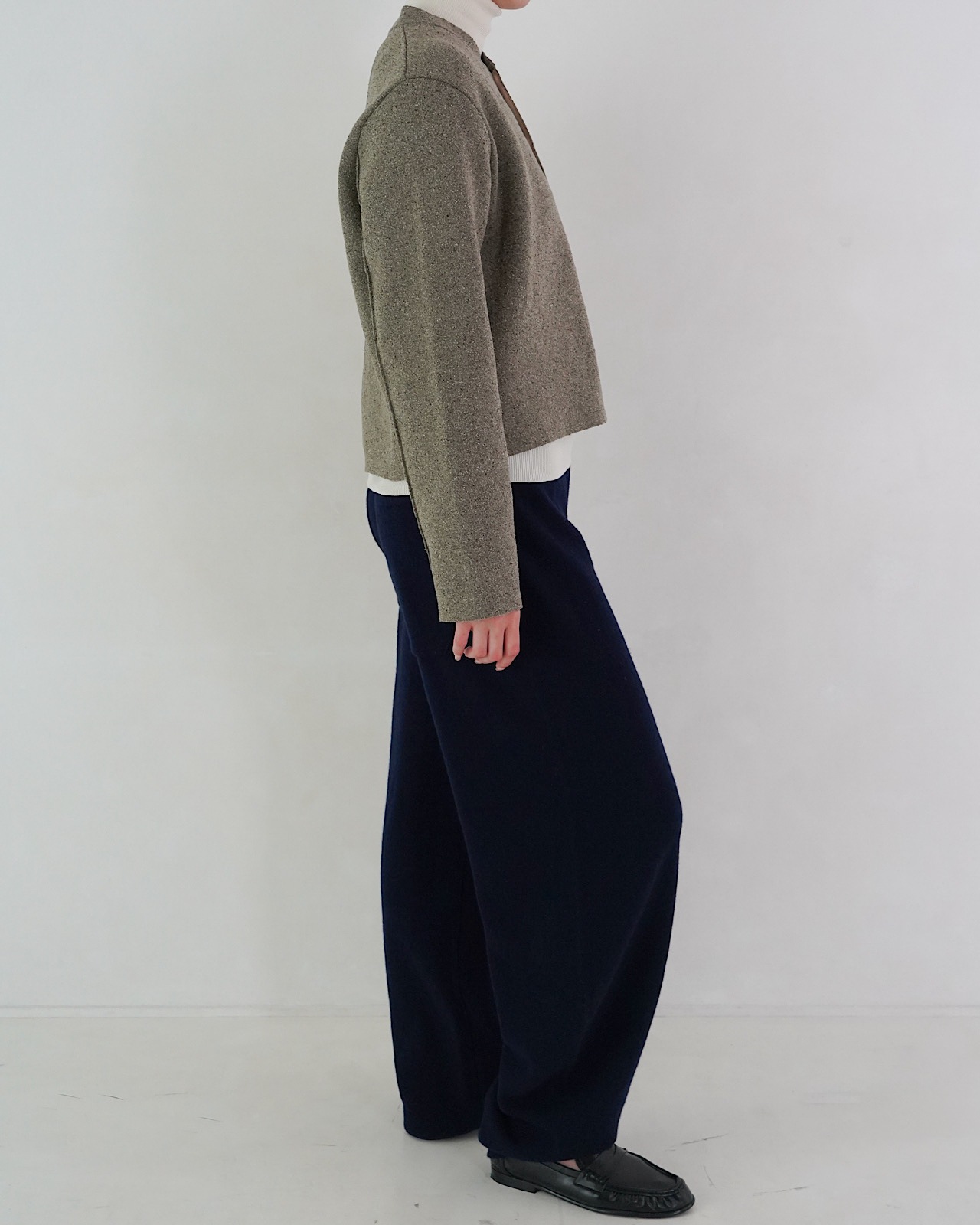 WOOL CURVE PANTS