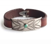 CHAFF DESIGN�̥���ա��ǥ������Leather Plate On Turquoise Bracelet