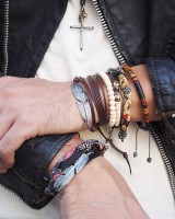 M.Cohen 〔エムコーエン〕 ブレスレット B513 ブレスレット 4レイヤー ダブルレザー & シルバーフェザー / ブラウン|【M.Cohen】 