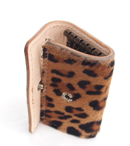 HTC Key Case Flower #3 BLK N / Leopard