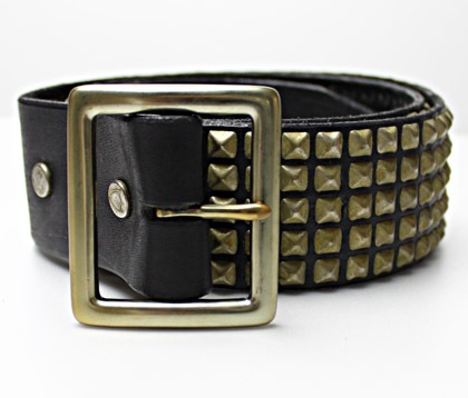 HTC ̎Î͡٥ 4 STUDS BELT /GOLD