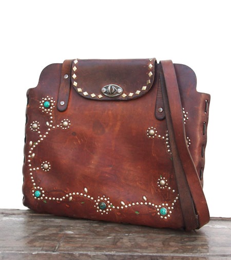 希少　HTC リメイク スタッズ レザーバッグ 希少 HTC リメイク スタッズ レザーバッグ HTC エイチティーシー