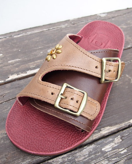 HTC��The Sandalman�ڎ������Î��������ߎ��ݎ��ގَώݡ� ������� ���� Double Buckle Flower Glass Stone Studs / Light Brown&Brown