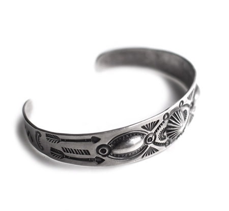 1940s Vintage Navajo ナバホ族 アロースタンプ シルバーバングル