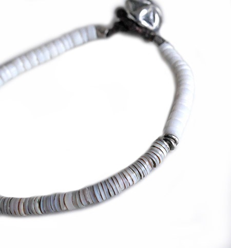 ͽաCHAFF DESIGN̥աǥGrey Shell On Silver Bracelet
