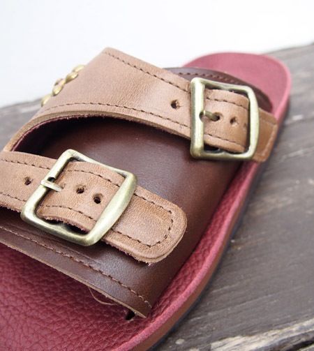 HTC��The Sandalman�ڎ������Î��������ߎ��ݎ��ގَώݡ� ������� ���� Double Buckle Flower Glass Stone Studs / Light Brown&Brown