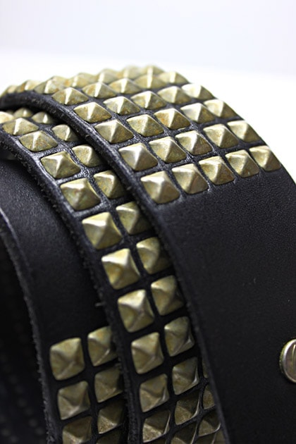 HTC ̎Î͡٥ 4 STUDS BELT /GOLD