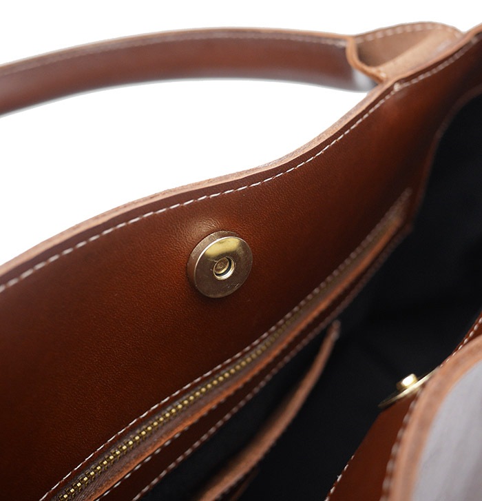 60’s スタッズレザーバッグ　ヴィンテージ　レザーバック　htc □HTC