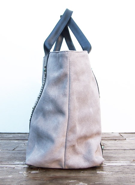 HTC �̎������Î��������� �Хå� ���� Turquoise Flower Studs Suede Tote Bag / Grey��Black