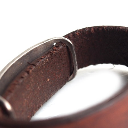 CHAFF DESIGN�̥���ա��ǥ������Leather Plate On Turquoise Bracelet
