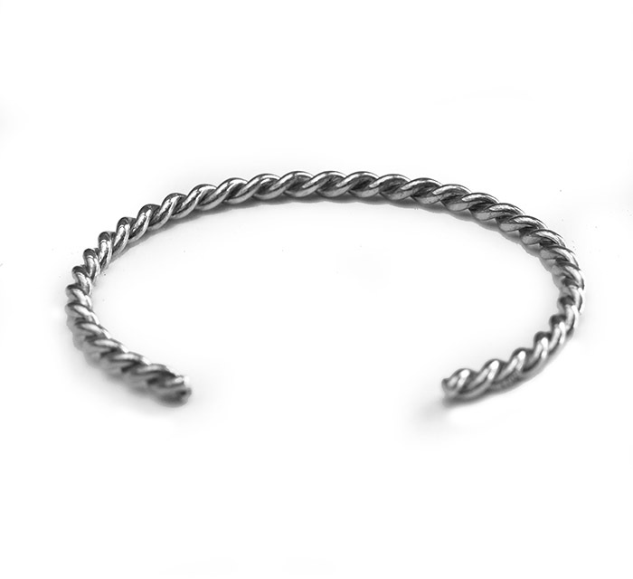 CHAFF DESIGN�̥���ա��ǥ������C-ROUND W-TWISTED CUFF SV950 / 2mm��2