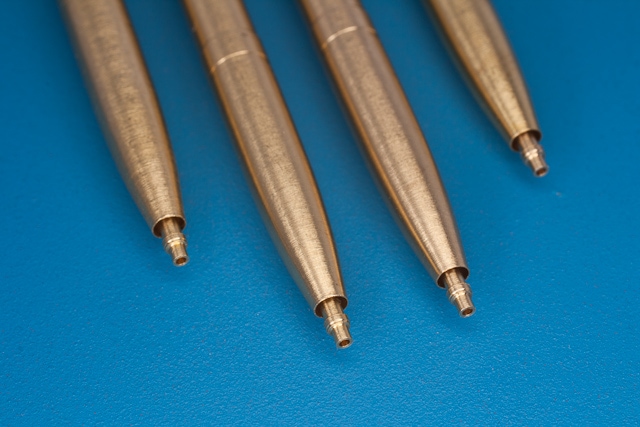 RBǥ 32AB11 1/32 4 x 20mmѥ 20 mm ˤ ԥåȥե "wing E"