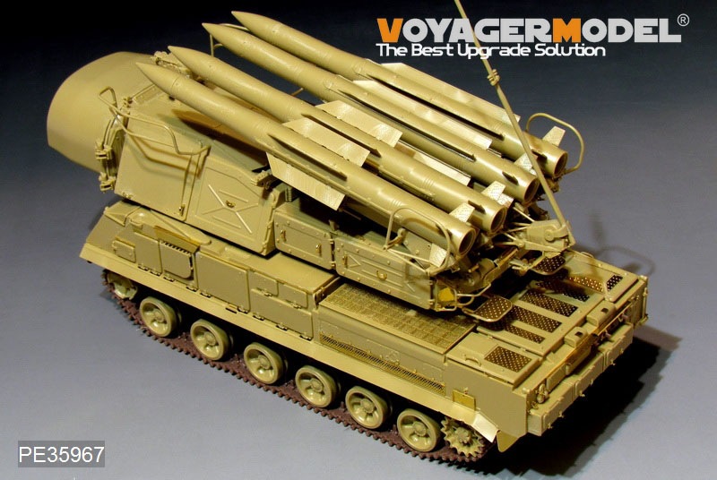 ロシア　ブークM1 1/35 9K37M1 BUK ミサイルシステム 1/35 ロシア 9K37M1 ブーク 防空ミサイルシステム - (株