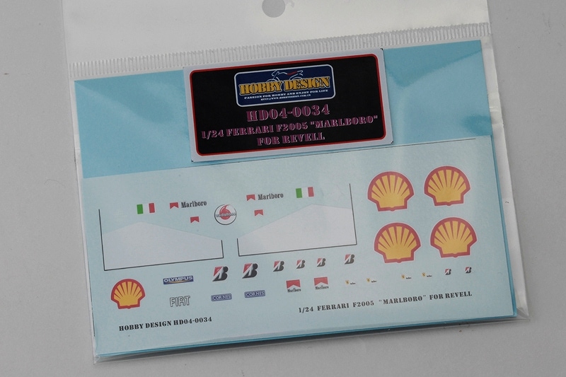 レベル フェラーリF2005 マルボロデカール付き 1/24 未組立中古品