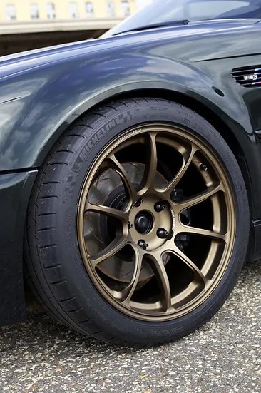 ZoomOn ZR059 1/24 19インチ レイズ ZE40 ホイールセット