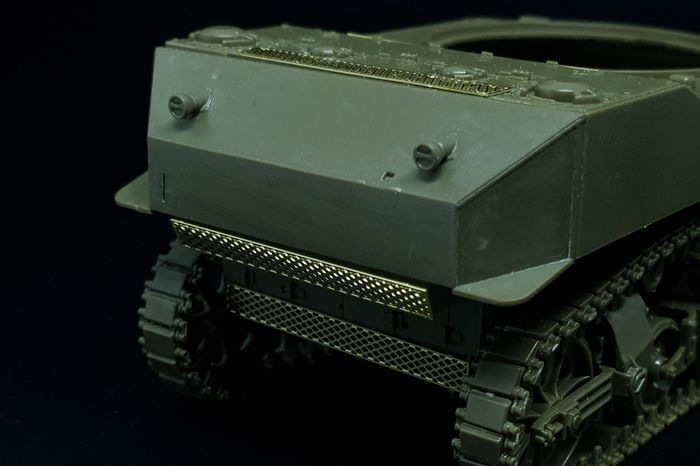 ハウラー HLX48408 1/48 アメリカ M8 自走榴弾砲－グリル・バスケット