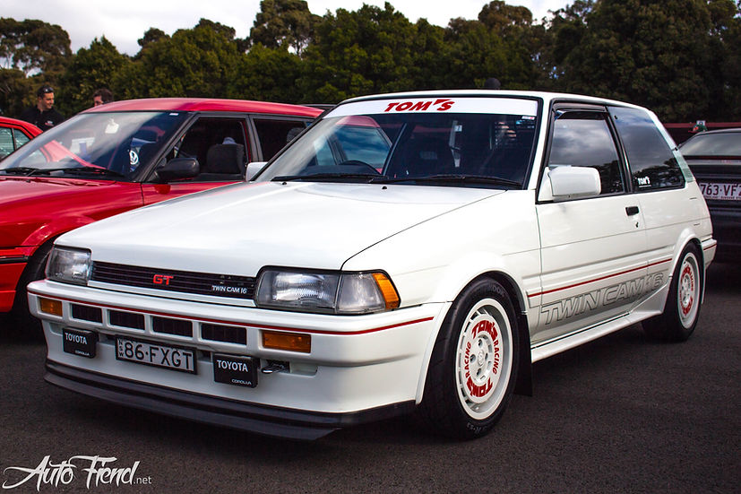 ZoomOn ZR114-15 1/24 15インチ Tom 