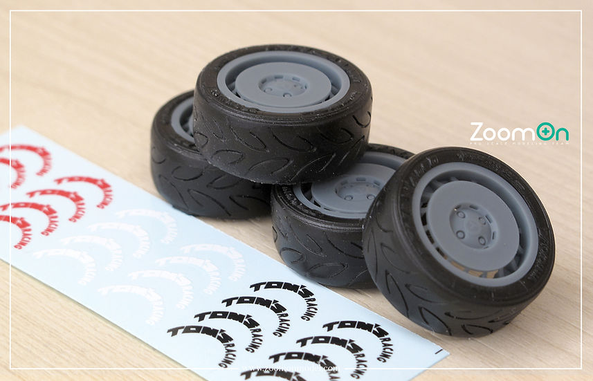 ZoomOn ZR114-15 1/24 15インチ Tom 