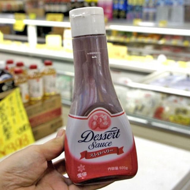 雪印デザートソース　ストロベリー５００ｇ