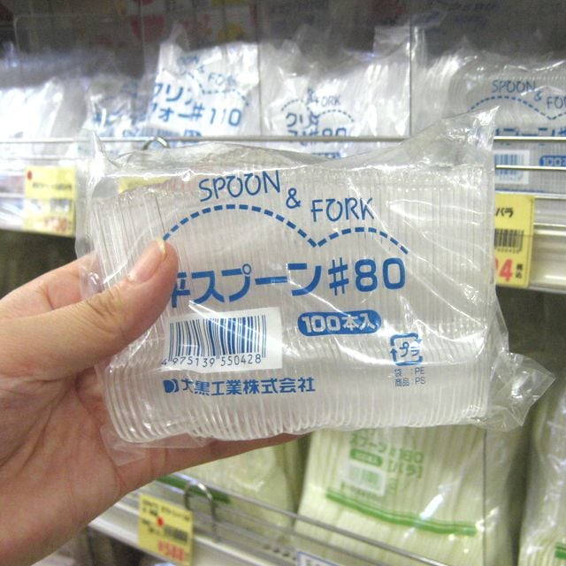 平スプーン８ｃｍ透明　バラ（１００本入）