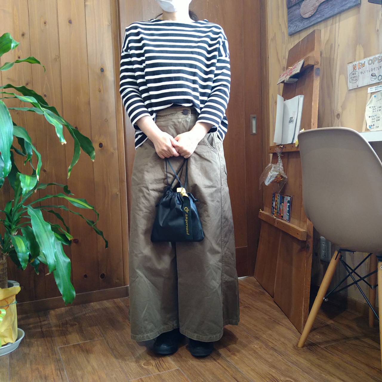 ウォッシャブルレザーミニショルダー　Ampersand
