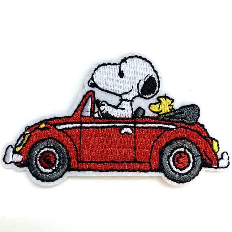 送料無料/ ワッペン スヌーピー 車 刺繍 アイロン キャラクター パッチ