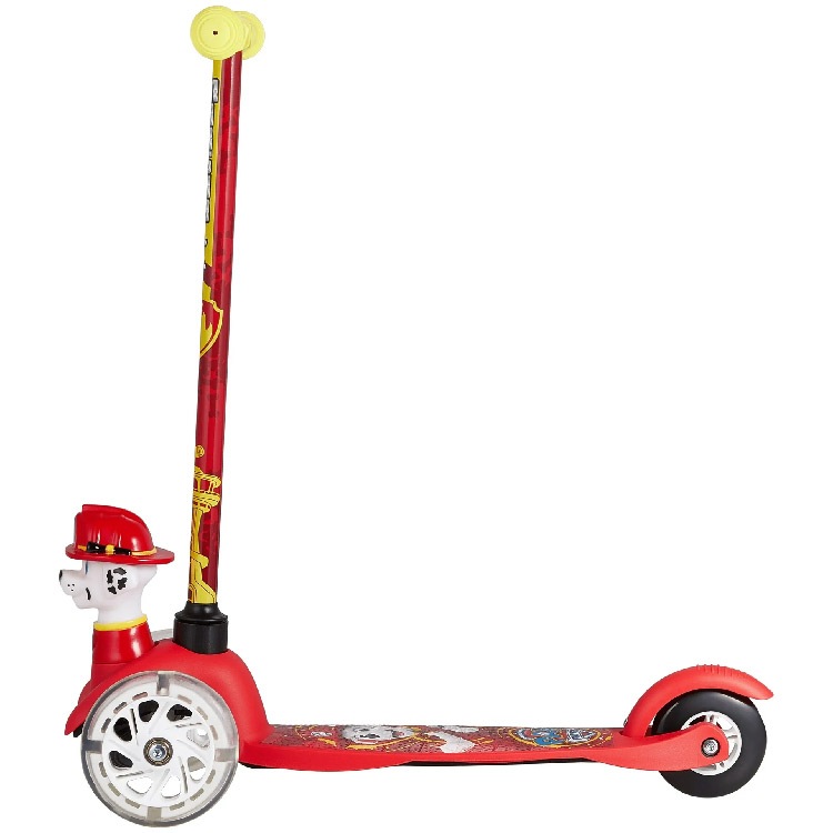 日本未発売！！パウパトロール　キックボード　新品未使用 日本未発売！！パウパトロール キックボード 新品未使用 日本未発売