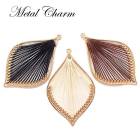 メタルチャーム【219.リーフ刺繍 3色】1個売り 葉 リーフ 刺繍 金属 丸 ラウンド 糸 幾何学 手作り DIY 国内発送|メタルチャーム|ハンドメイド パーツ 