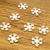 メタルチャーム 【360.雪の結晶】クリスマス　5個　ゴールド   冬　丸　円　アクセサリー　パーツ|メタルチャーム|ハンドメイド パーツ 