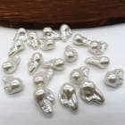 パール ビーンズ 約21mm【10個売り】 バロック 樹脂パール パーツ ハンドメイド ホワイト 白 ナチュラル プラスチック 樹脂 入園 入学 卒業 ピアス イヤリング DIY 国内発送|パール|天