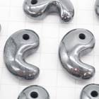 【ヘマタイト】  ブラジル産  天然石 古代勾玉 約30*20mm　メノウ　パワーストーン 国内発送|勾玉|天然石アイテム