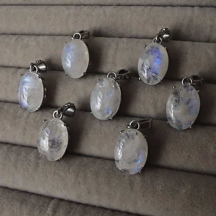 金属アレルギー対応 ムーンストーン スリランカ産 ステンレス オーバル