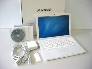 Apple MacBook 2.0GHz  13.3 ()