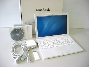 Apple Mac Book 1.83GHz (中古)